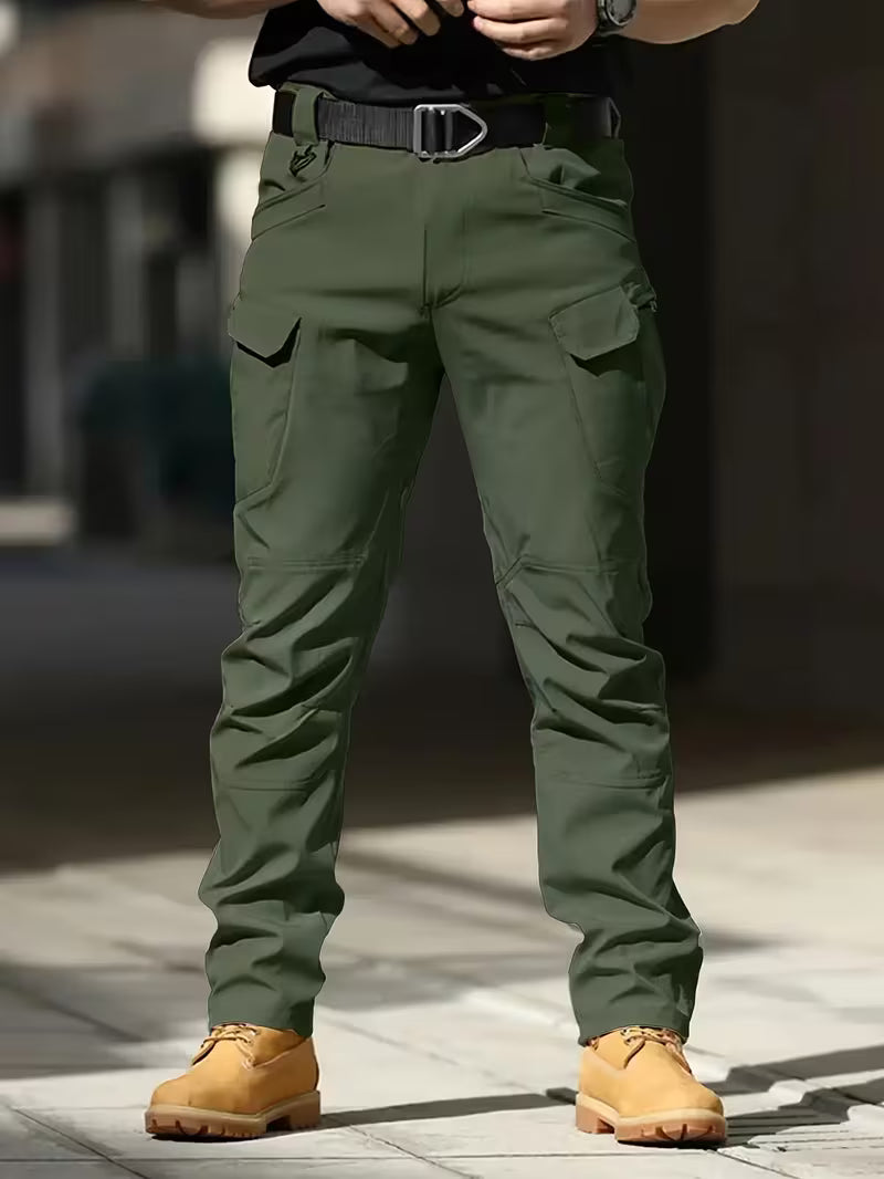 Cargo broek met rekbaar materiaal en meerdere zakken