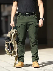 Cargo broek met rekbaar materiaal en meerdere zakken