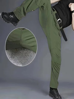 Cargo broek met rekbaar materiaal en meerdere zakken