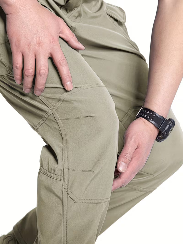 Cargo broek met rekbaar materiaal en meerdere zakken