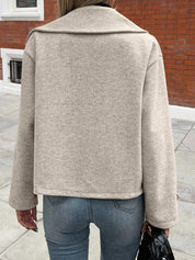 Casual jas met dubbelrijs sluiting en brede kraag