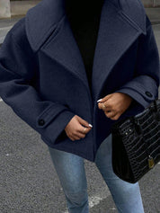 Casual jas met dubbelrijs sluiting en brede kraag