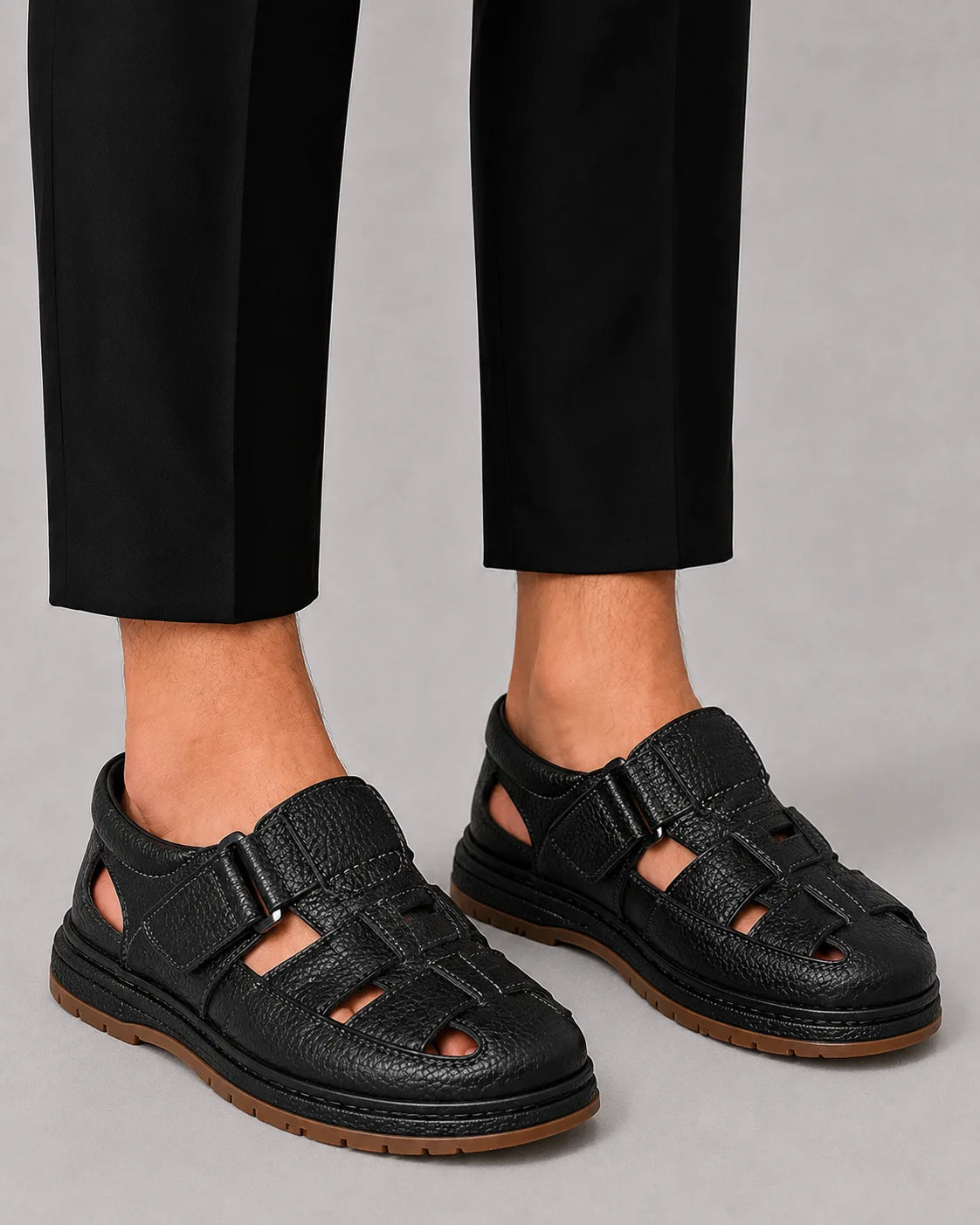 Platte leren sandalen met open cutouts