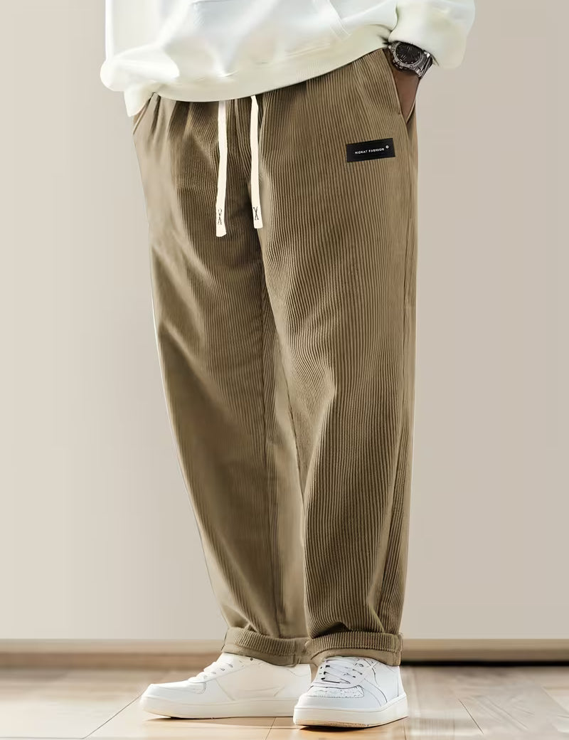 Corduroy broek met losse pasvorm en rechte pijpen