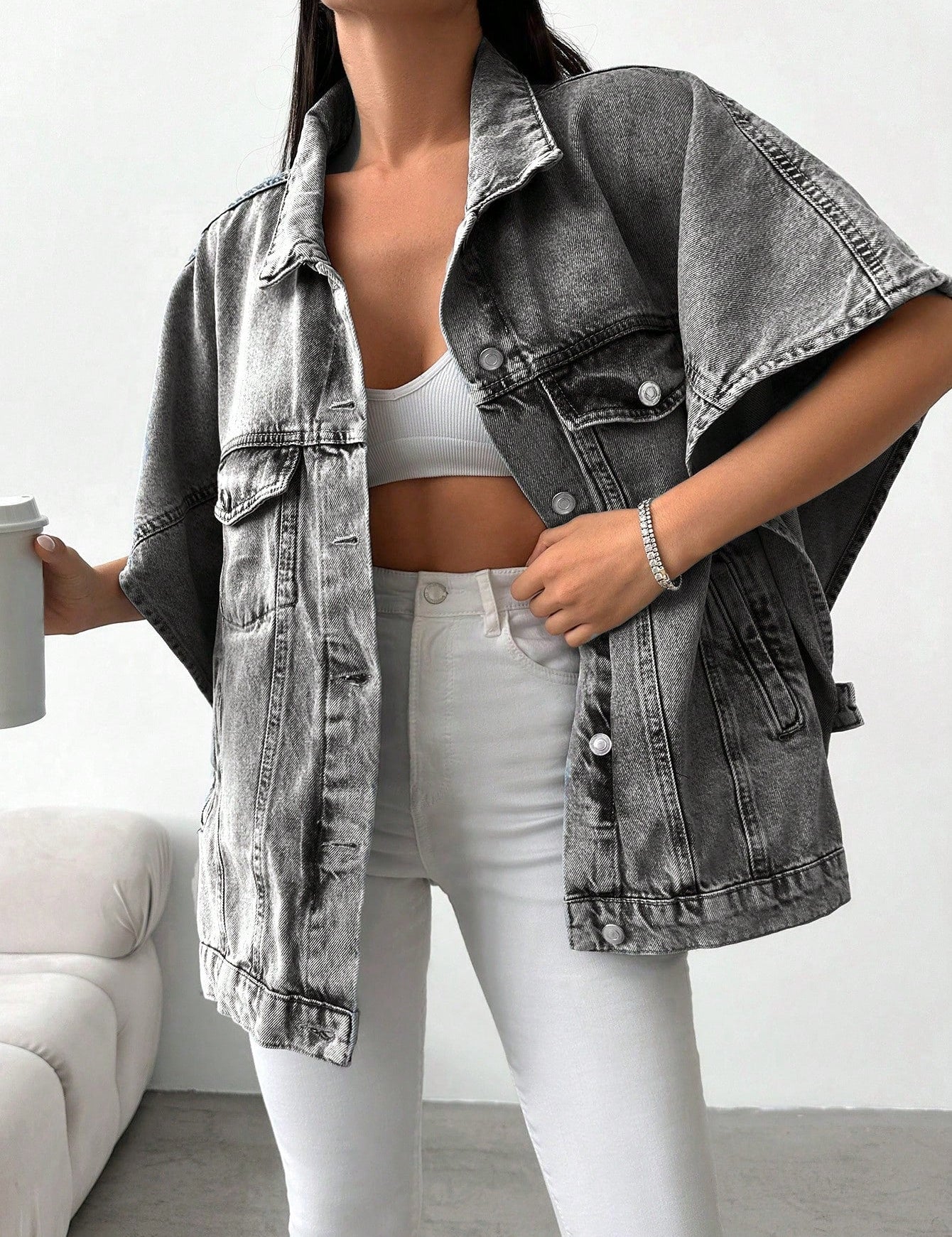 Denimjas met losse pasvorm en halve mouwen