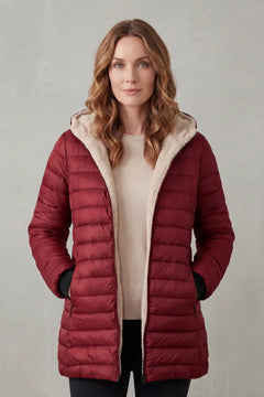 Zwarte puffer jas met capuchon