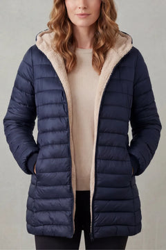 Zwarte puffer jas met capuchon