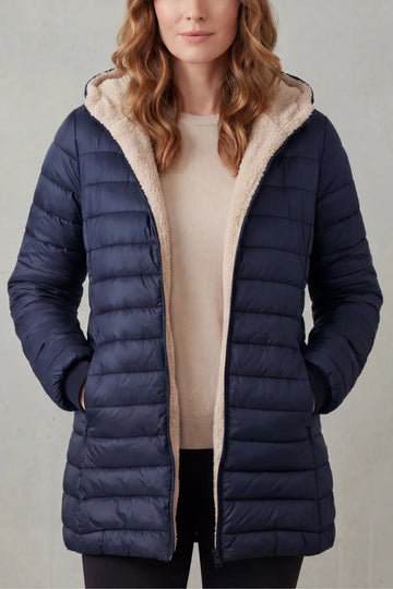 Zwarte puffer jas met capuchon