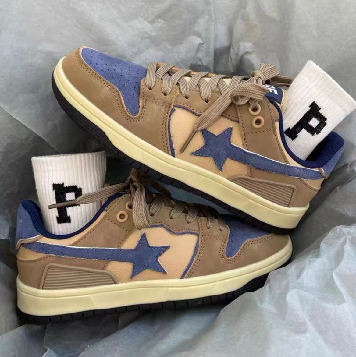 Bope | Stylowe sneakersy z gwiazdami