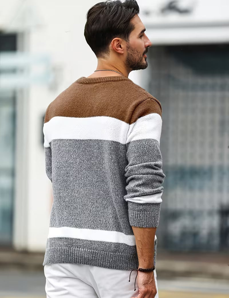 Gebreide trui met color block ontwerp en ronde hals