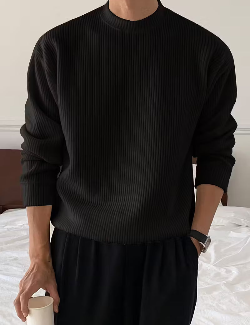 Gebreide trui met ronde hals en lange mouwen