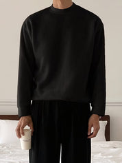 Gebreide trui met ronde hals en lange mouwen