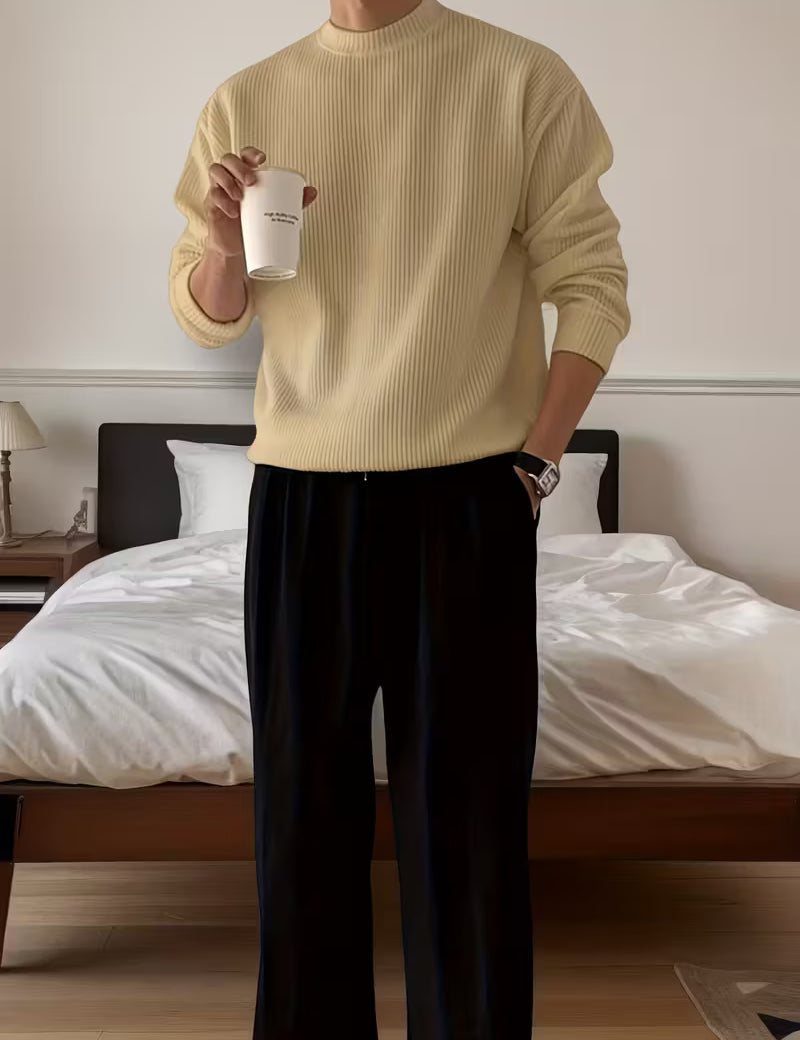 Gebreide trui met ronde hals en lange mouwen