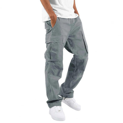 Cargo broek voor mannen, gemaakt van flexibele stretchstof voor ultiem comfort en voorzien van een praktische cargo-stijl voor een trendy uitstraling. Deze regular-fit broek is ideaal voor een dynamische levensstijl en biedt veelzijdigheid, premium kwaliteit en de mogelijkheid tot wassen op 30°C.