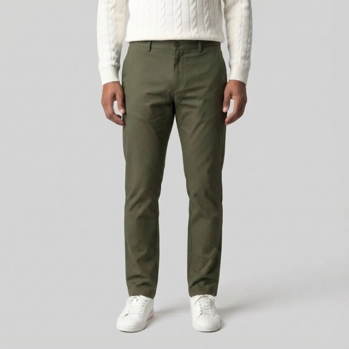 Groene chino met regular fit en zijzakken
