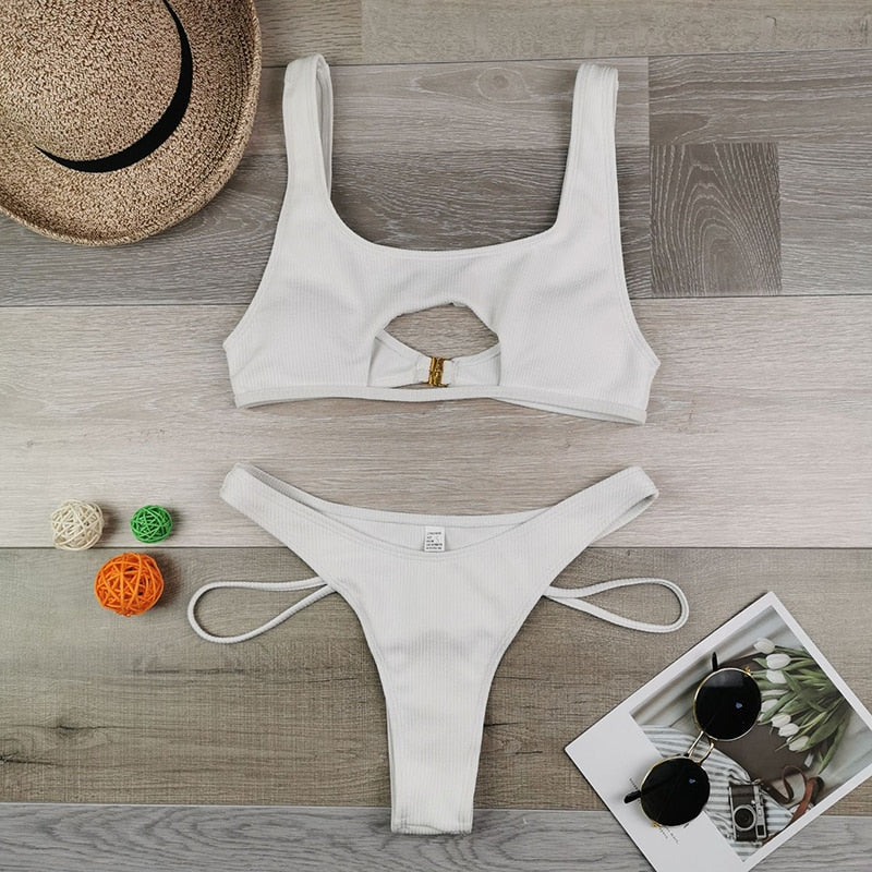 Lara | Sexy en stijlvolle cut-out bikini