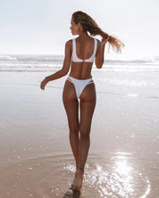 Lara | Sexy en stijlvolle cut-out bikini