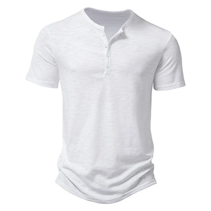 Stijlvolle heren T-shirt met Henley kraag - perfect voor een trendy toevoeging aan je outfit. Gemaakt van hoogwaardige materialen voor langdurig comfort en voorzien van een prachtige pasvorm voor een stijlvolle look.