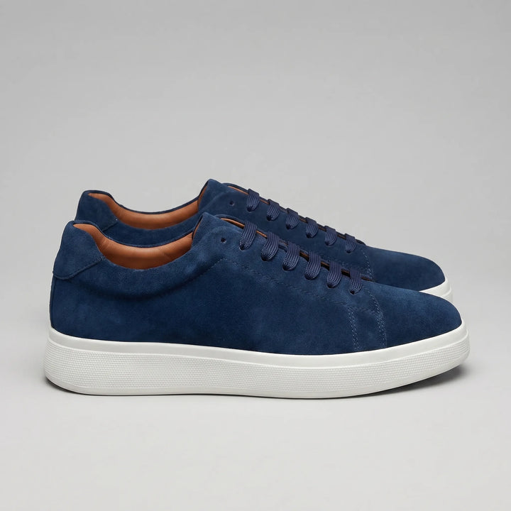 Lage suede sneakers met veters