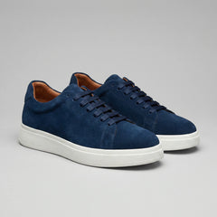 Lage suede sneakers met veters