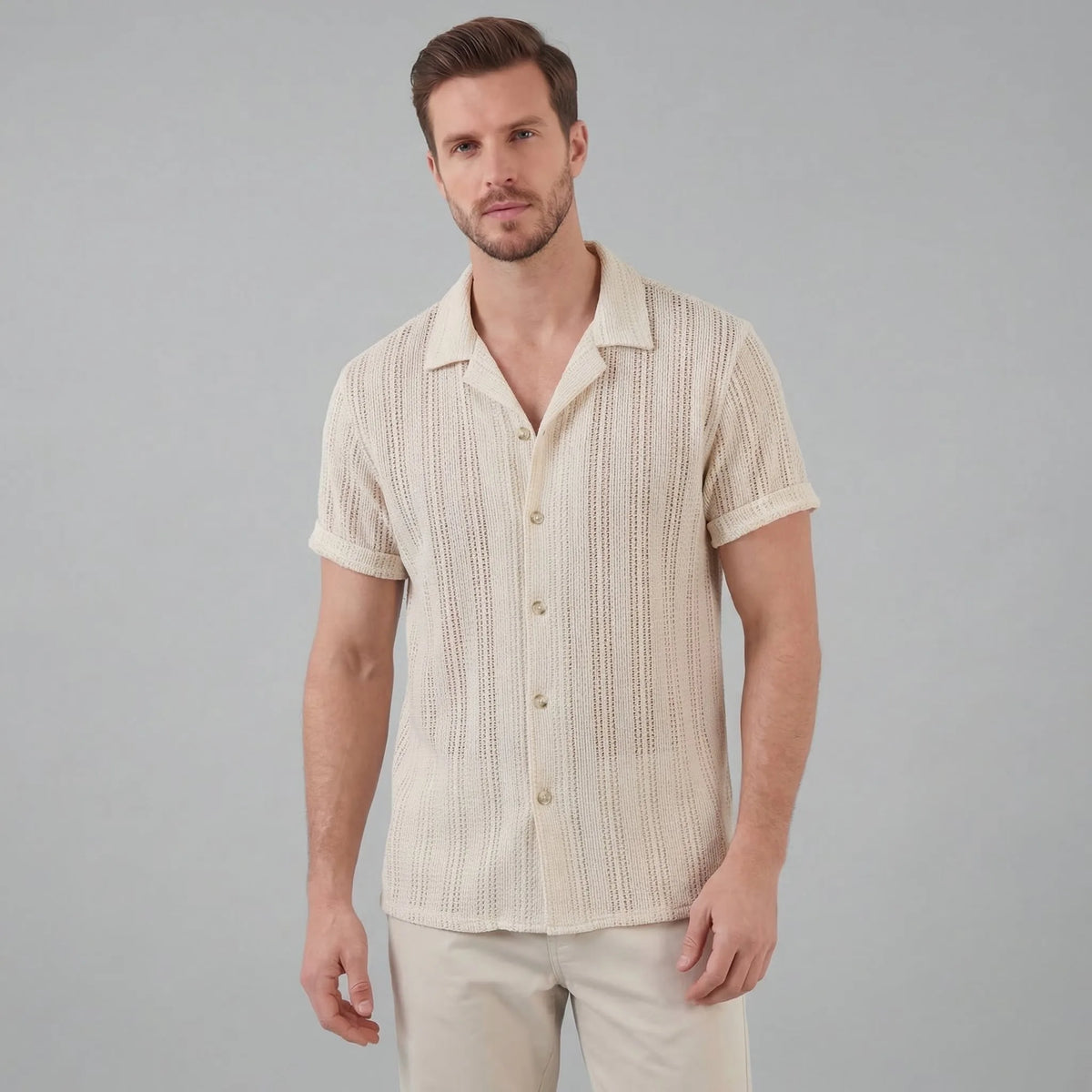 Shirt met V-hals en korte mouwen