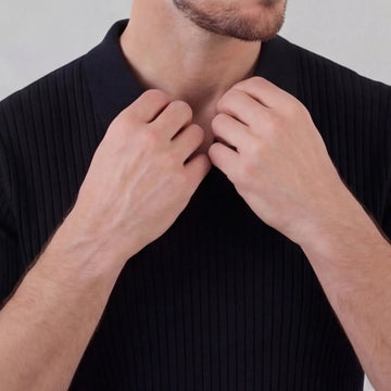 Ribbed polo shirt met V-neck