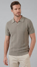 Slim fit polo met V-neck