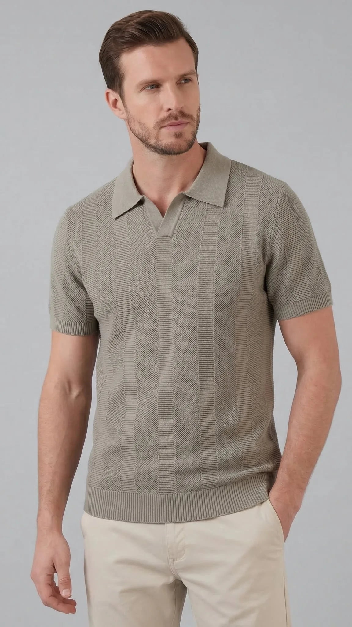 Slim fit polo met V-neck