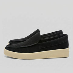 Suede loafers met contrasterende zool
