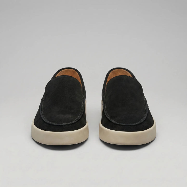 Suede loafers met contrasterende zool