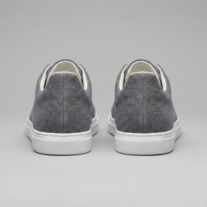 Slip-on sneakers met suède