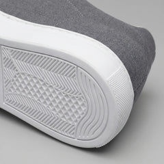 Slip-on sneakers met suède
