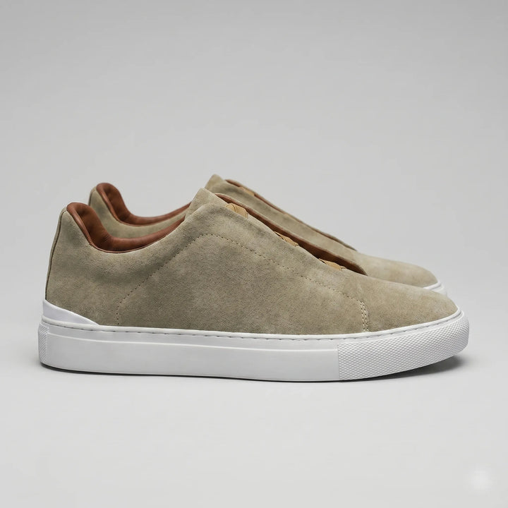 Slip-on sneakers met suède