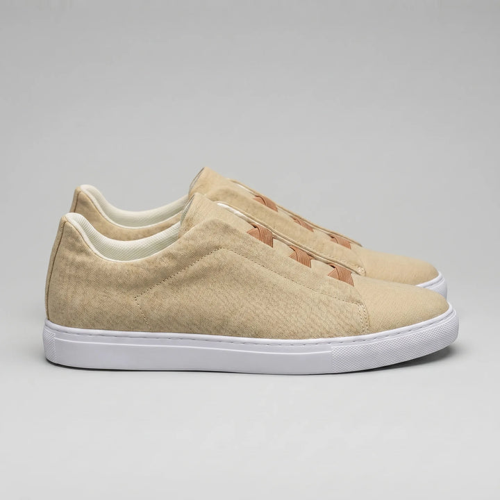 Slip-on sneakers met suède