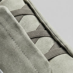 Slip-on sneakers met suède