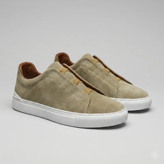 Slip-on sneakers met suède