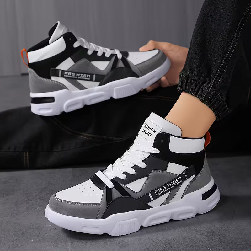 Hoge sneakers met antislip zool en vetersluiting
