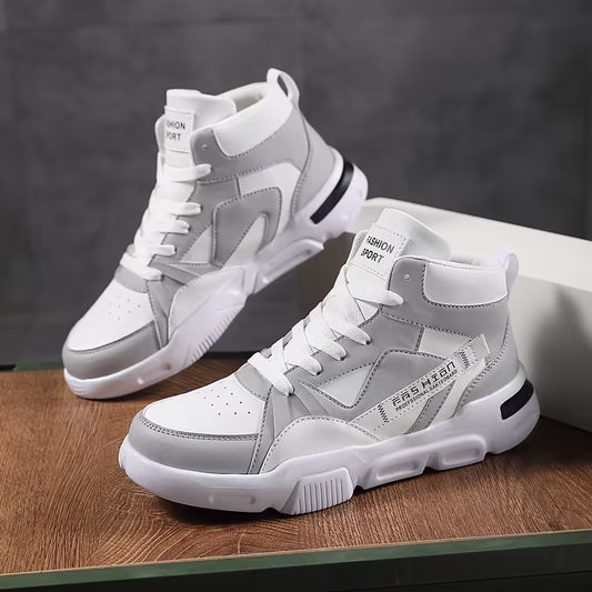 Hoge sneakers met antislip zool en vetersluiting