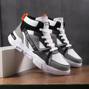 Hoge sneakers met antislip zool en vetersluiting