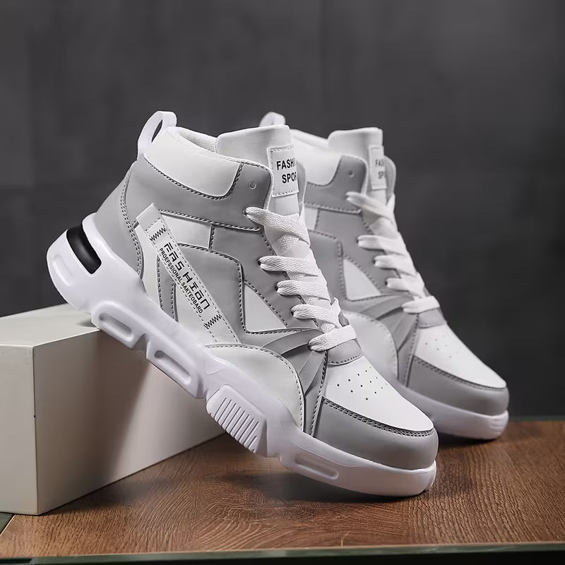Hoge sneakers met antislip zool en vetersluiting