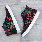 Hoge sneakers met grafisch patroon en vetersluiting