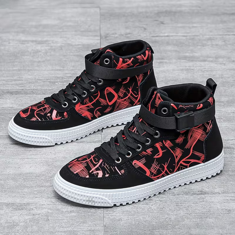 Hoge sneakers met grafisch patroon en vetersluiting