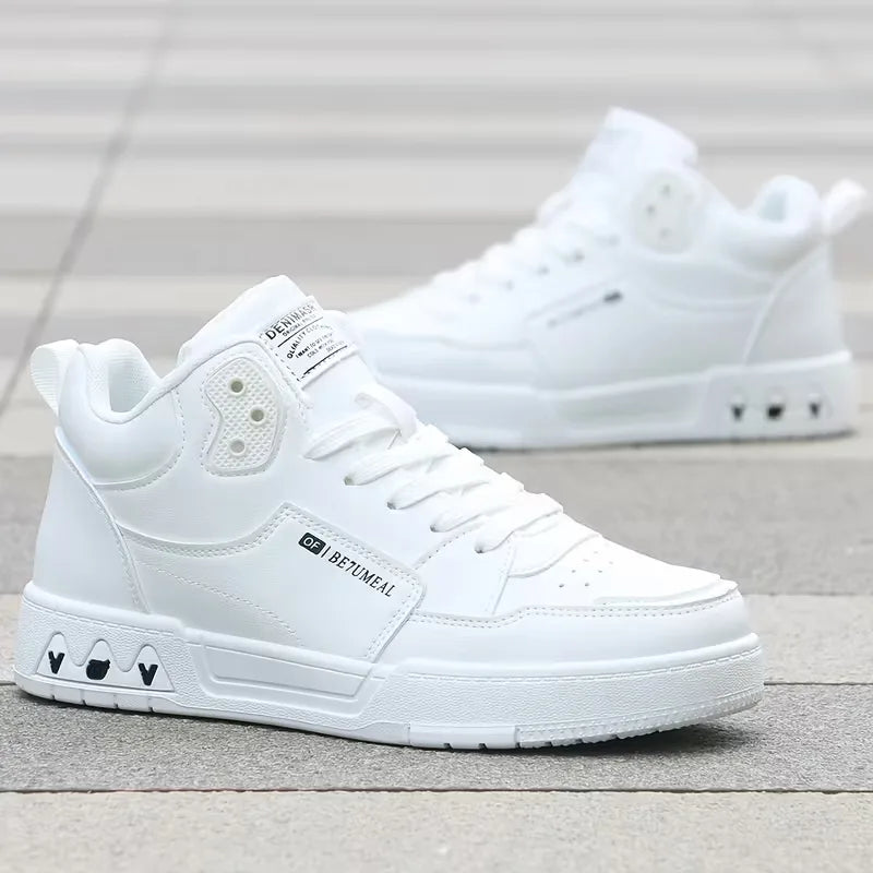 Hoge top sneakers met vetersluiting