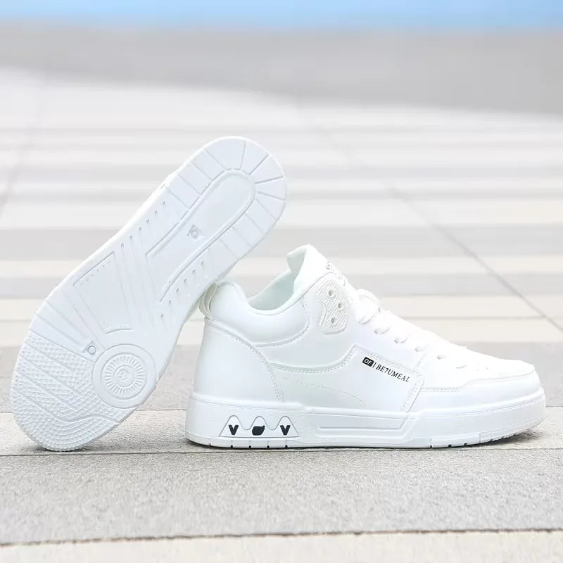 Hoge top sneakers met vetersluiting