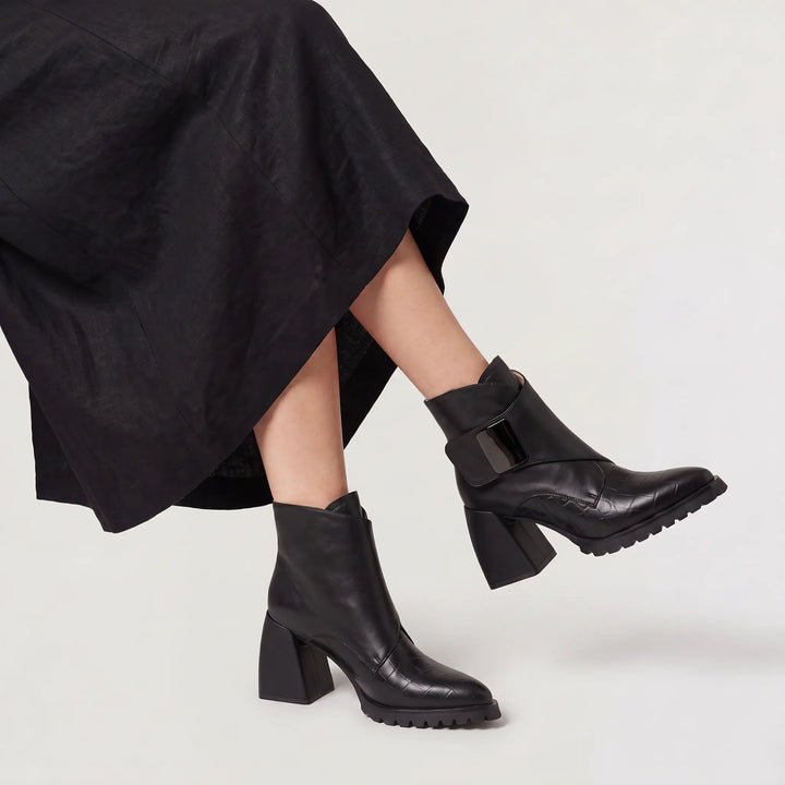 Enkelboots met flared hak