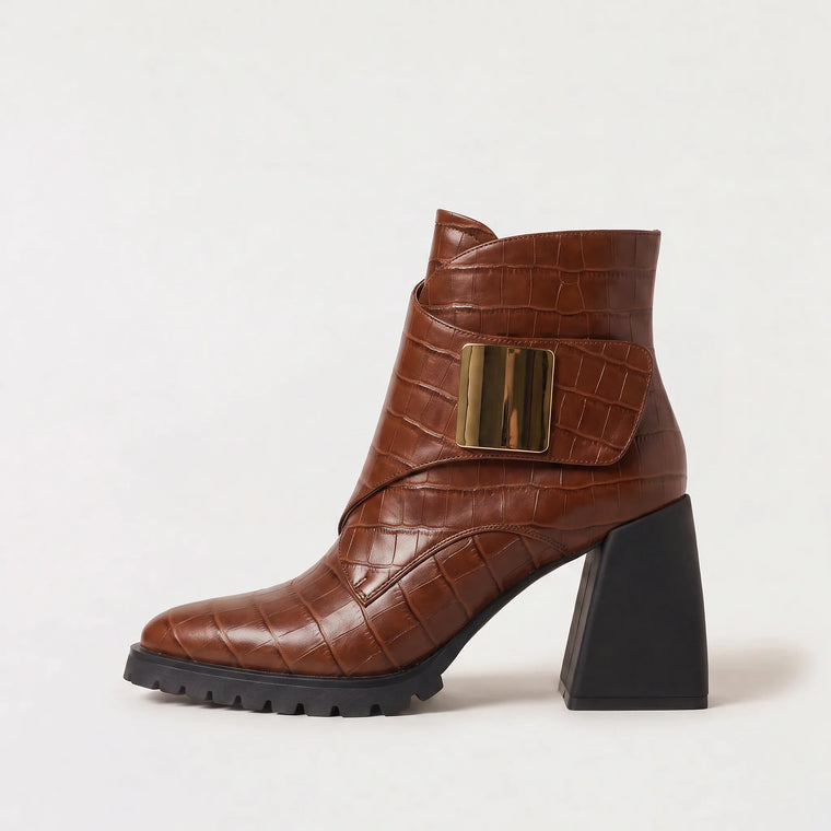 Enkelboots met flared hak