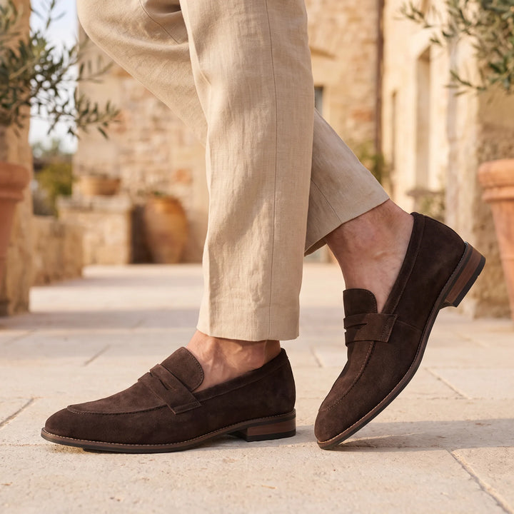Nubuck leren loafers met saddle strap