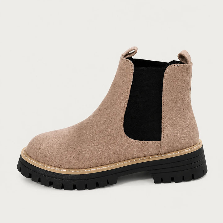 Suede enkellaarsjes met blokhak