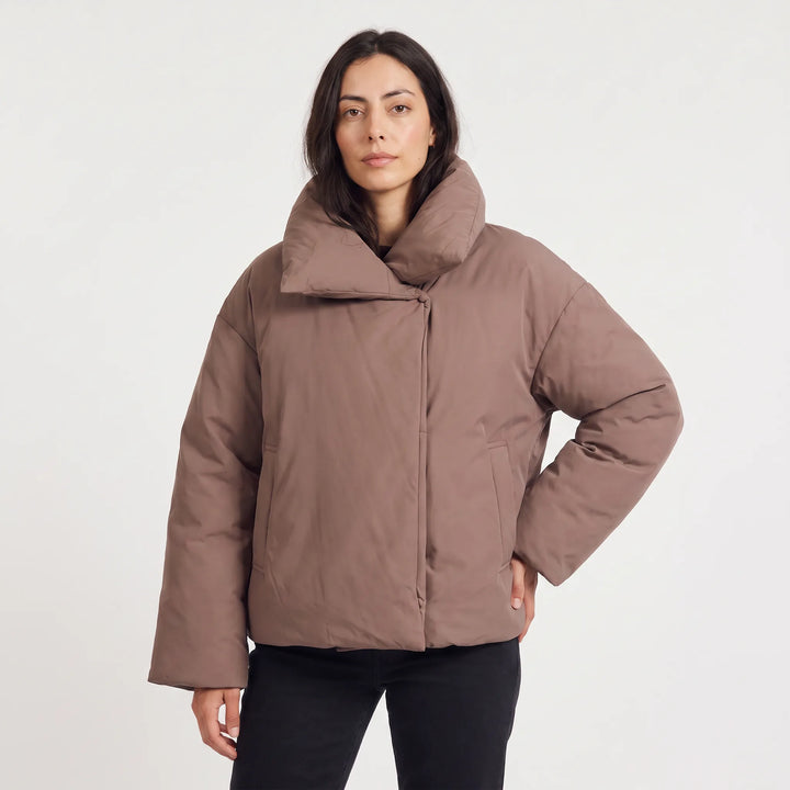 Oversized pufferjas met hoge kraag