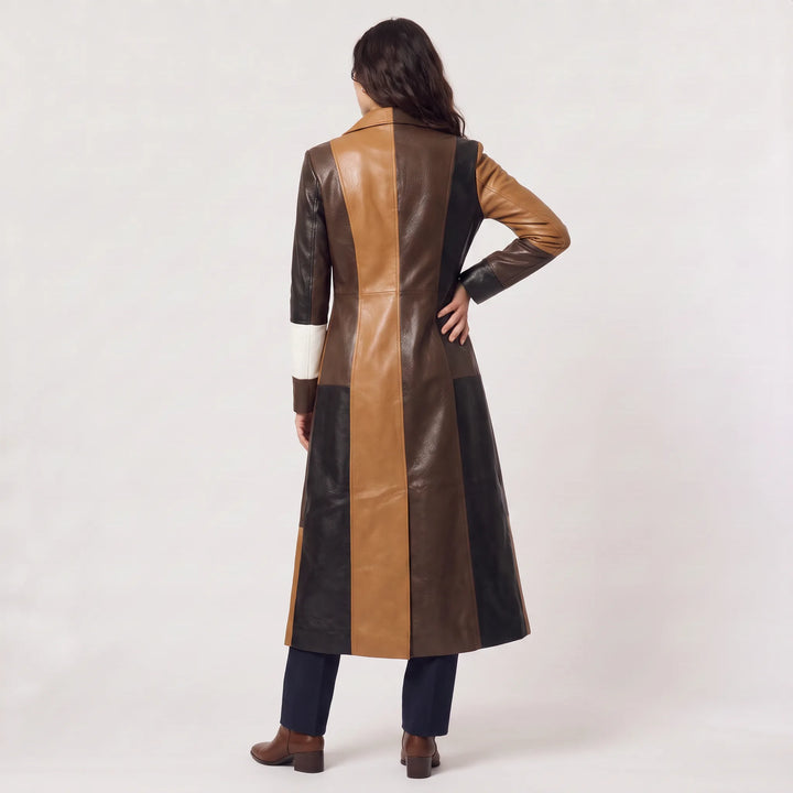 Trench coat met patchwork design